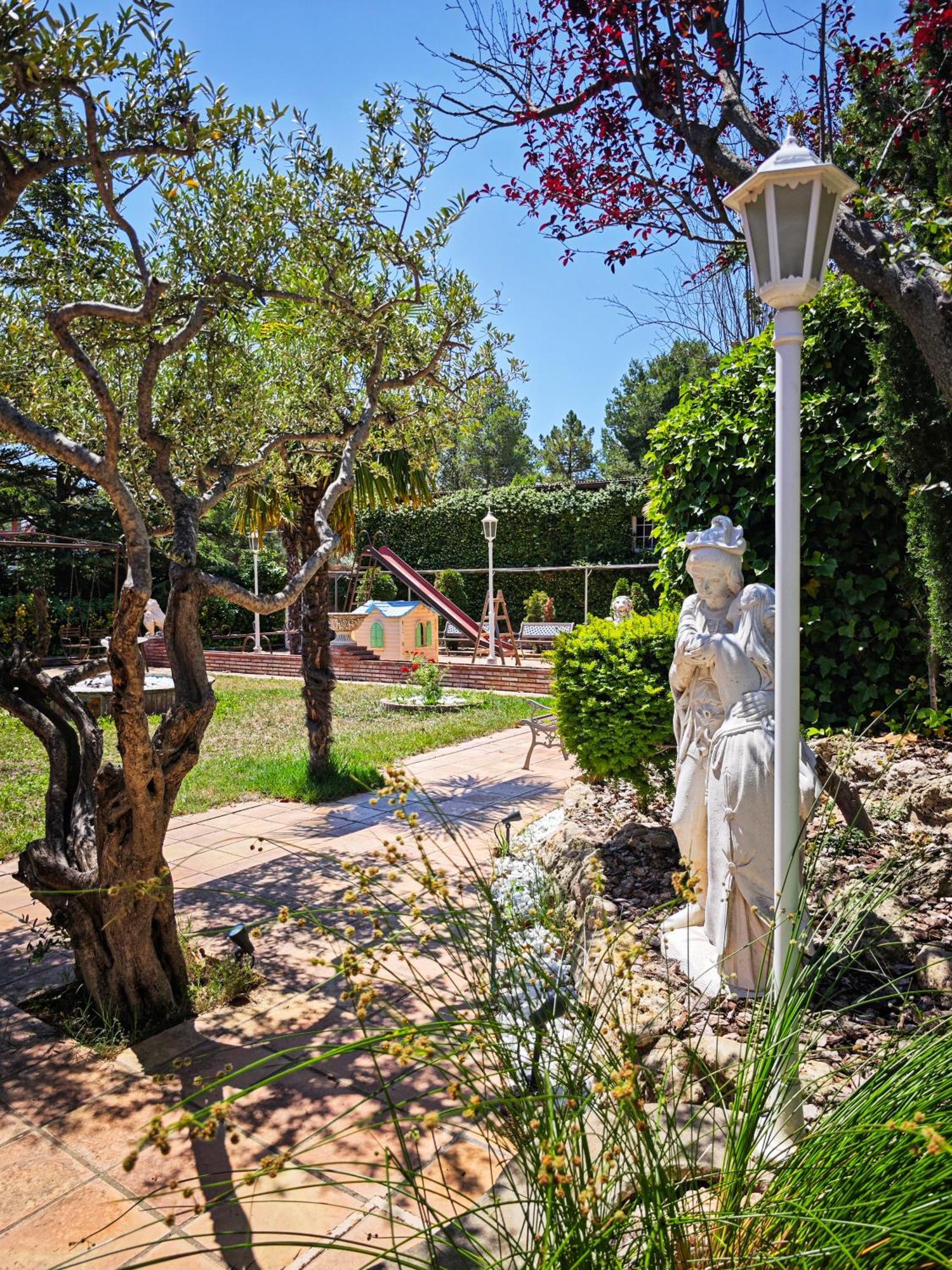 Espacio De Paz, Ideal Para Familias Villa Amalia La Llacuna 외부 사진